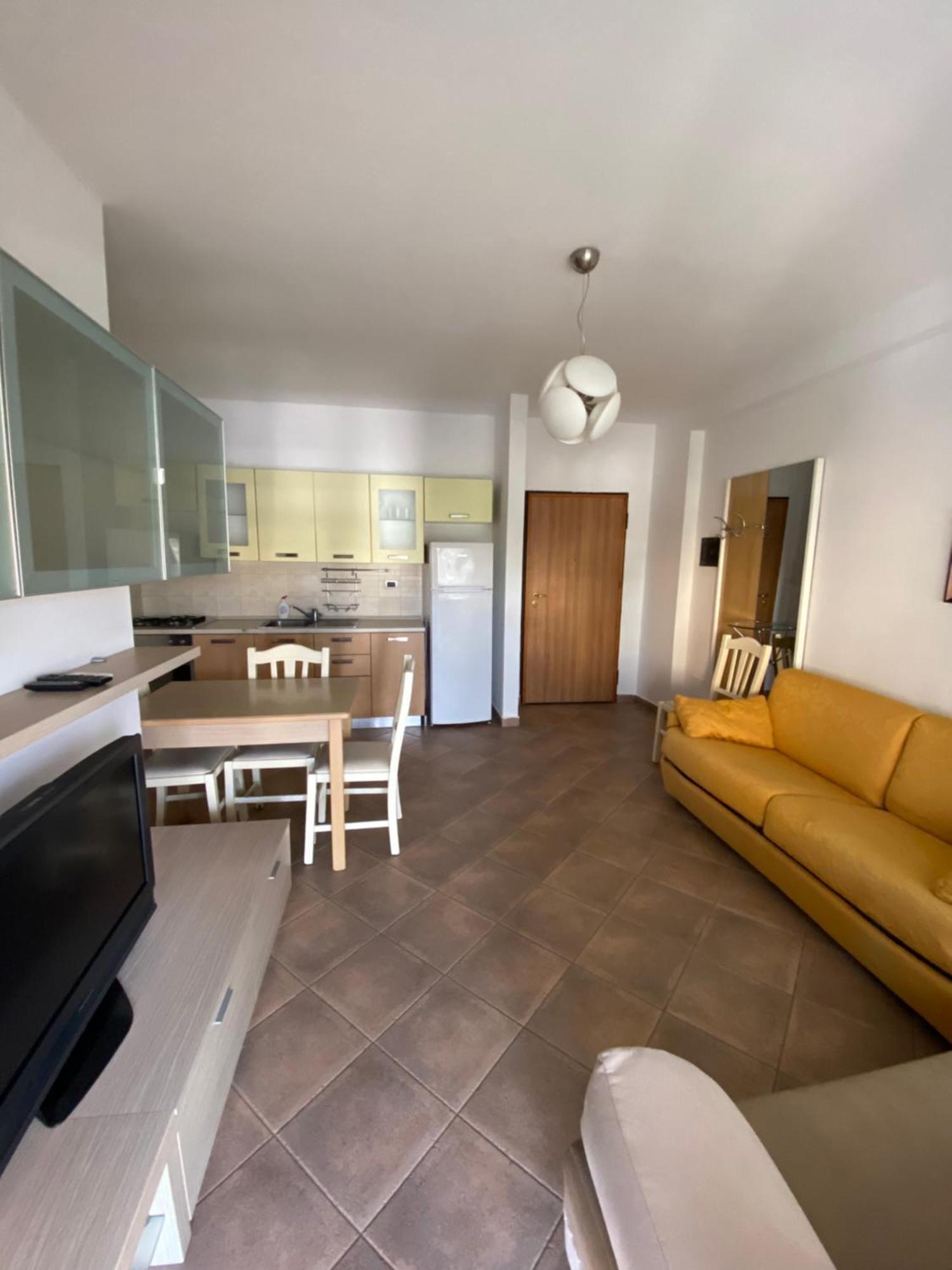 Leo Apartament Durres Exterior photo