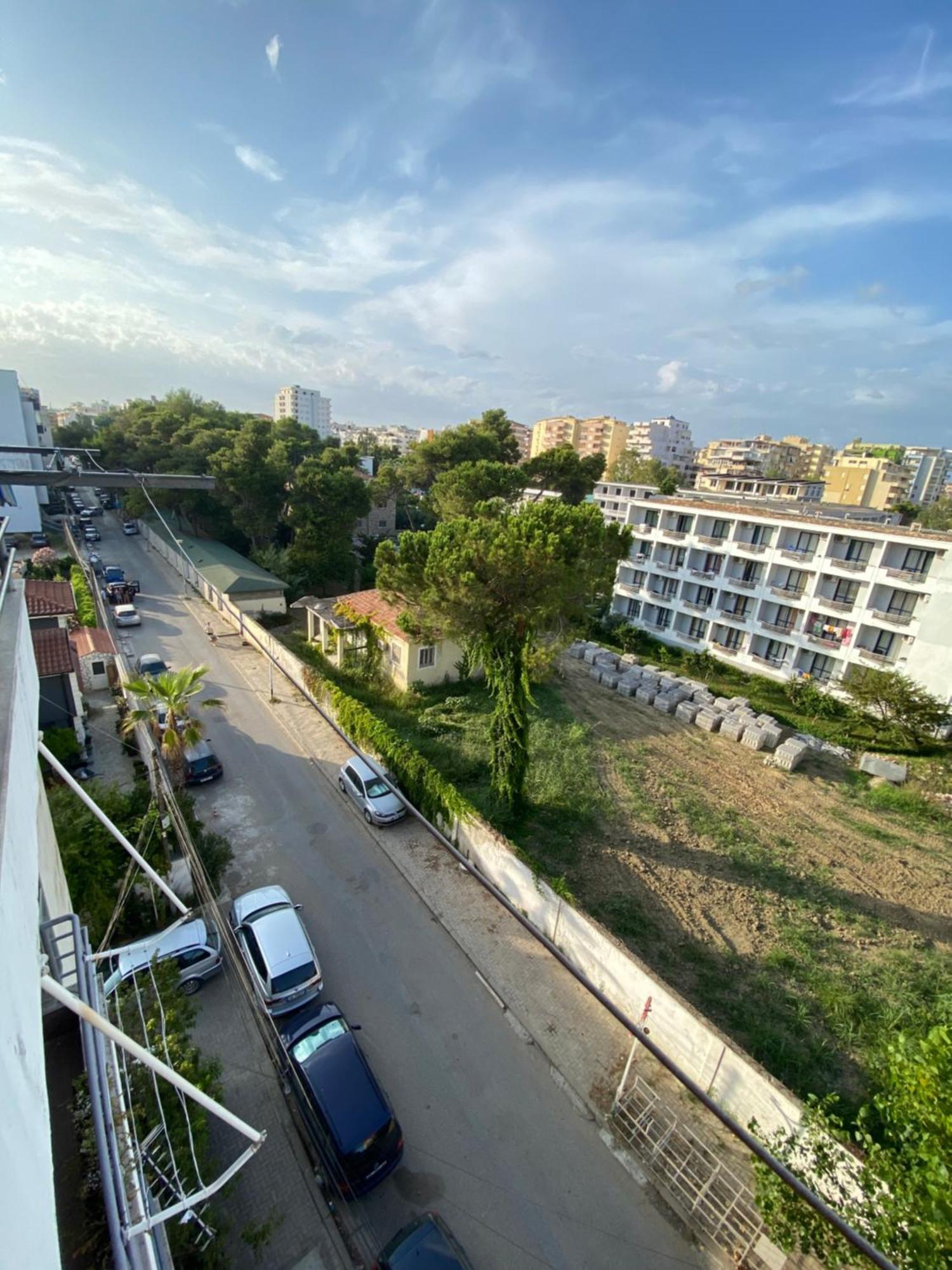 Leo Apartament Durres Exterior photo